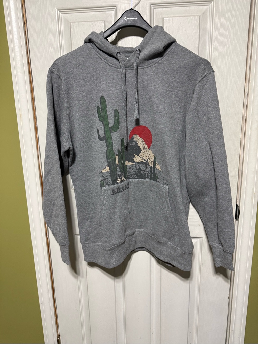 ARIAT San Pedro Women’s Gray Hoodie - Desert Mountain Cactus Print - Picture 2 of 8